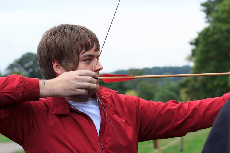 craig aiming archery