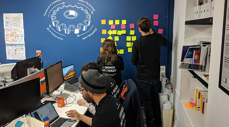 Hackathon teams Suitable hackathon space