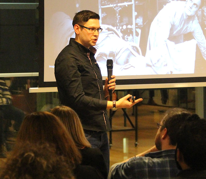 Matt Gibson speaks about responsive web design at the Digital Pond